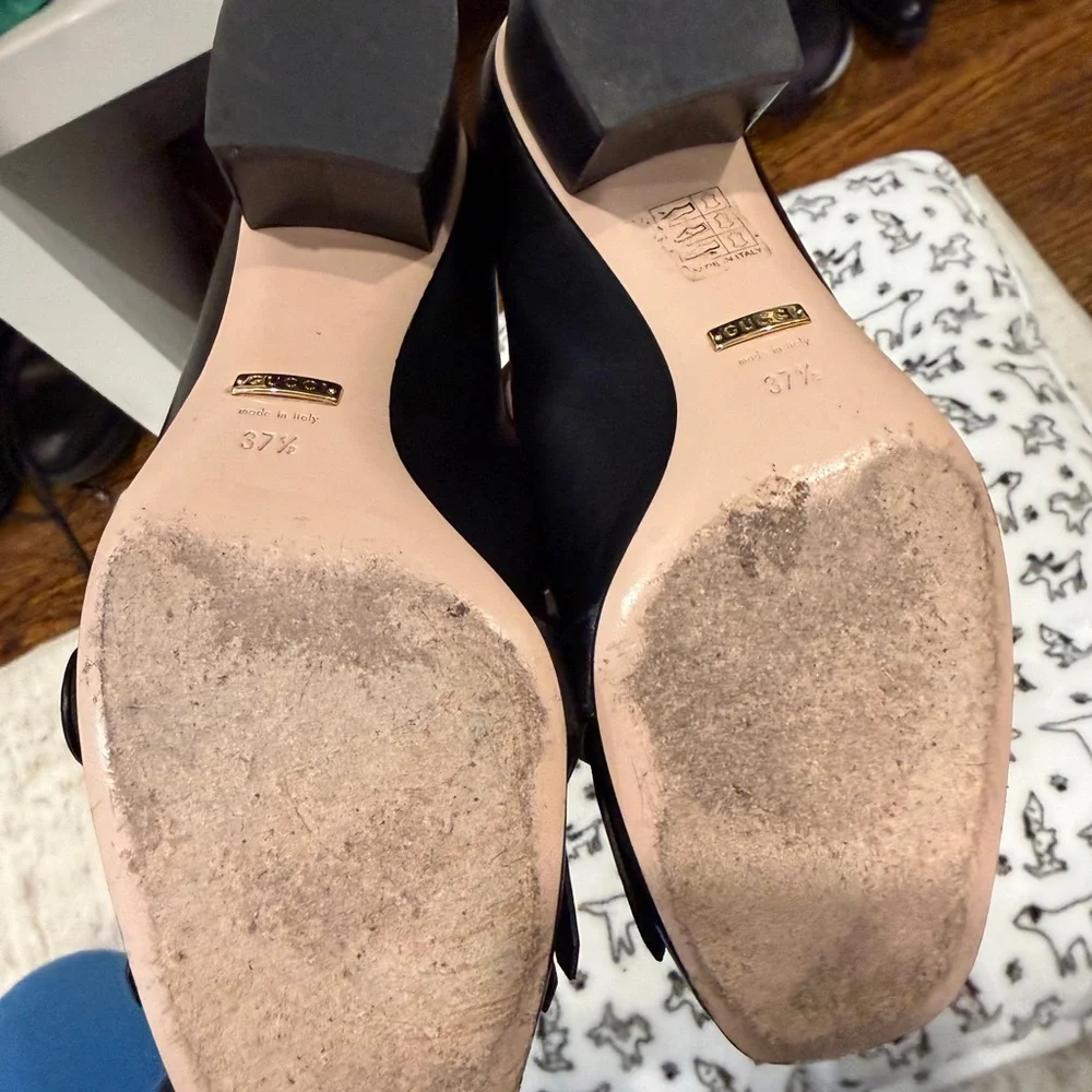 Gucci Black Leather Fringe Loafers with Gold Accent 37.5 - Picture 4 of 5